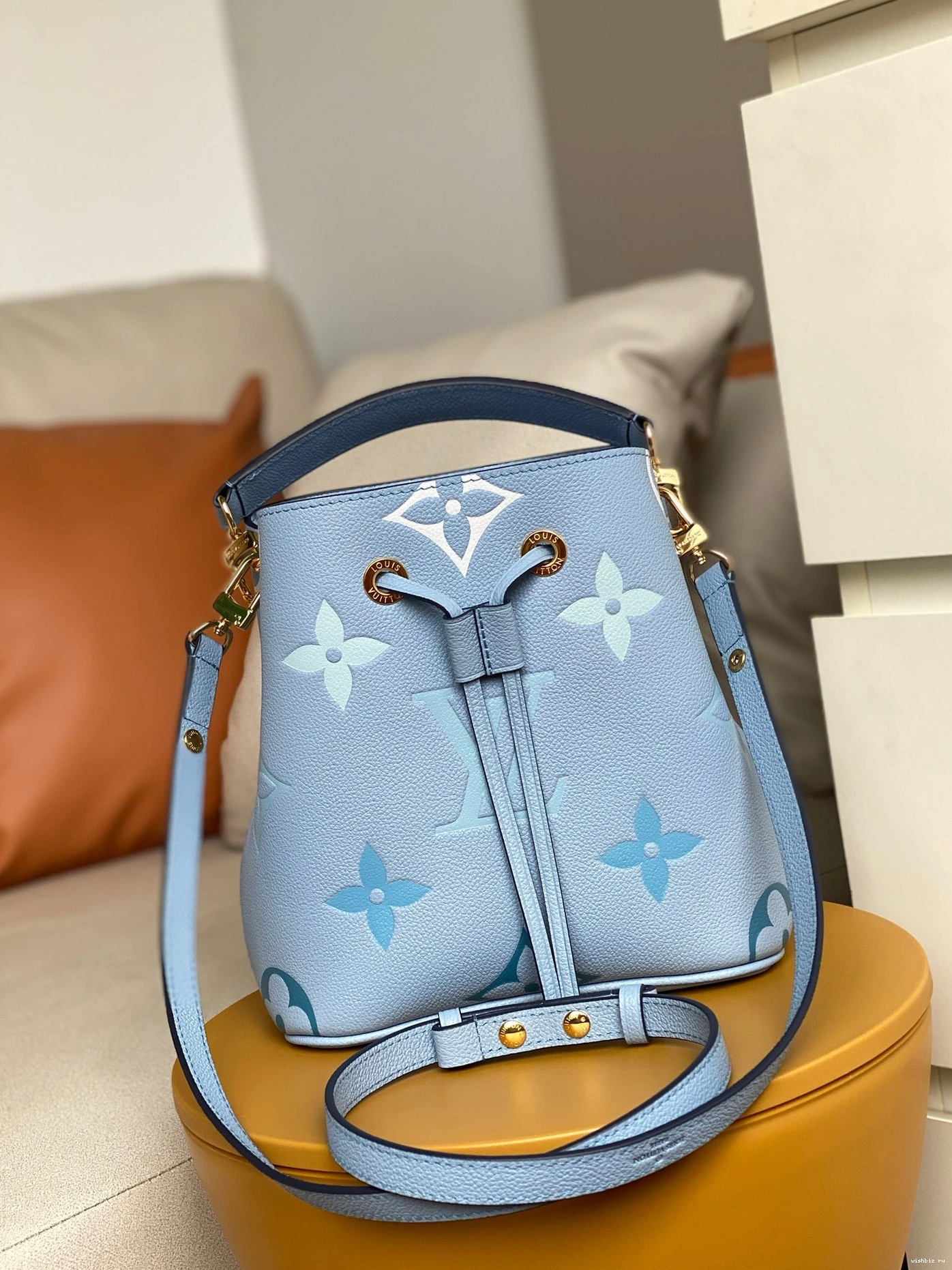 WIS LOUIS BB VUITTON NÉONOÉ 0129